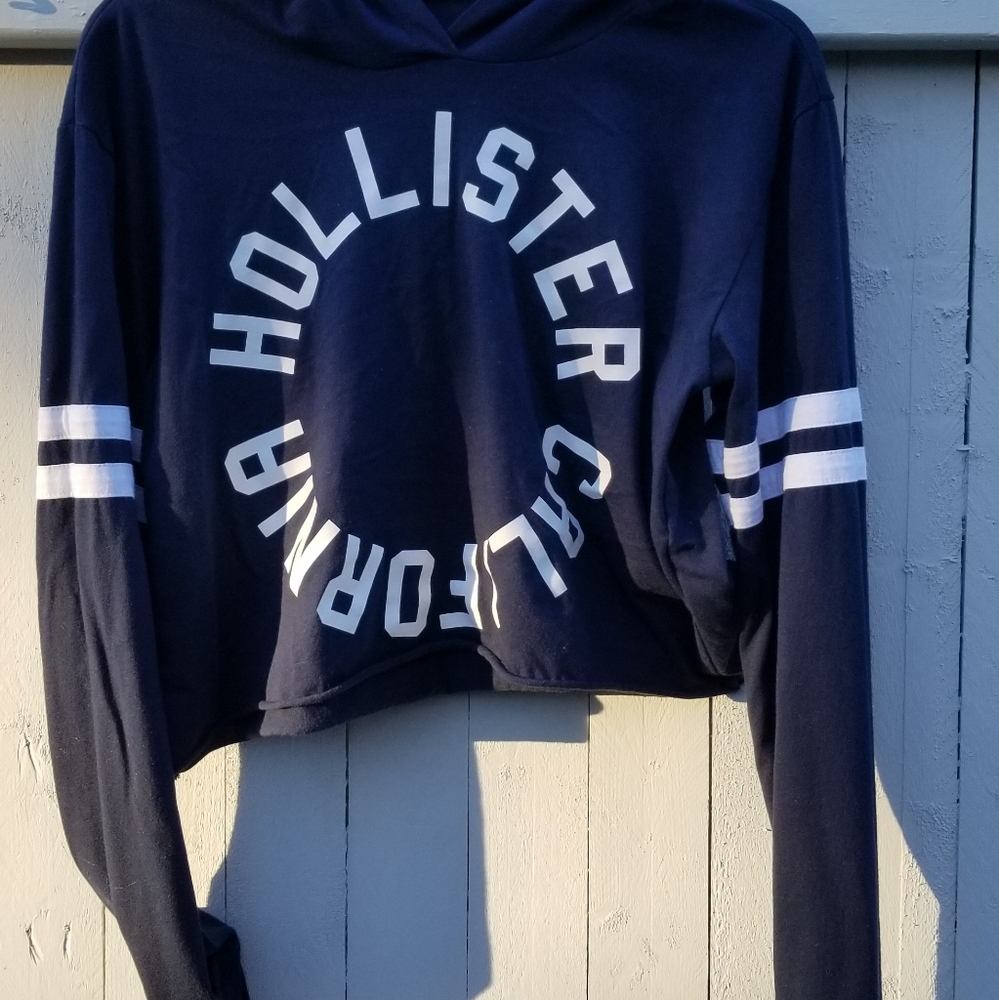 Hollister girls size small crop sweatshirt